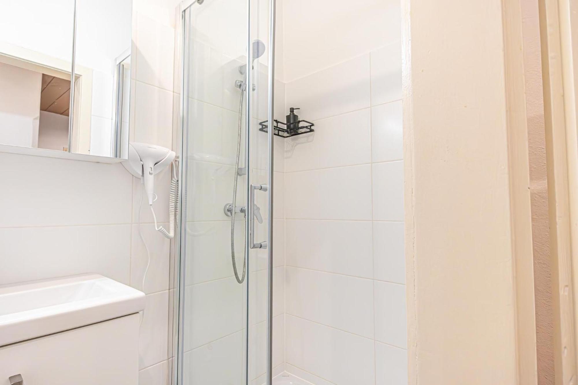 Desirable 2Br - Bookable For Longstays In Lockdown B Відень Екстер'єр фото